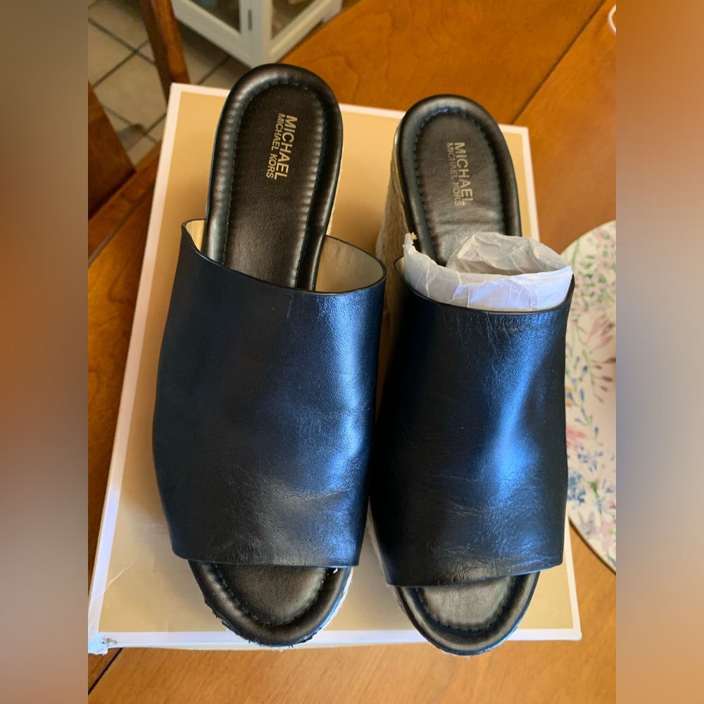 Michael Kors Size 10 Cunningham Wedges